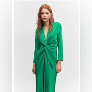 *New with tags* Mango Green Long Sleeve Dress